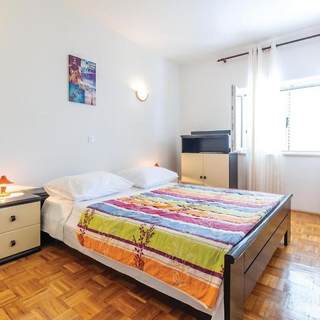 Nice Apartment In Plano With Kitchen Ngoại thất bức ảnh